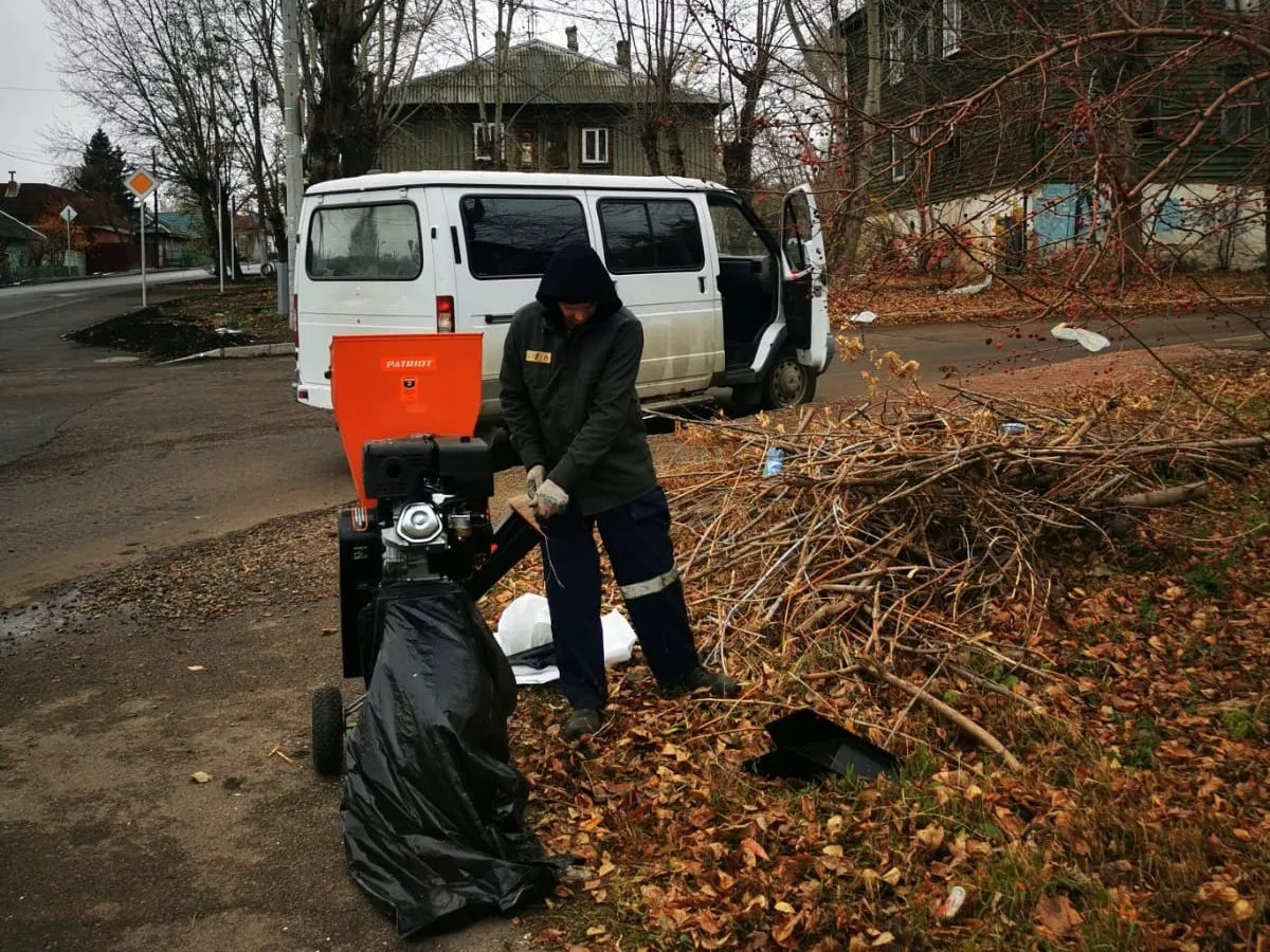 С территории Центрального района Красноярска вывезли 286 покрышек за октябрь