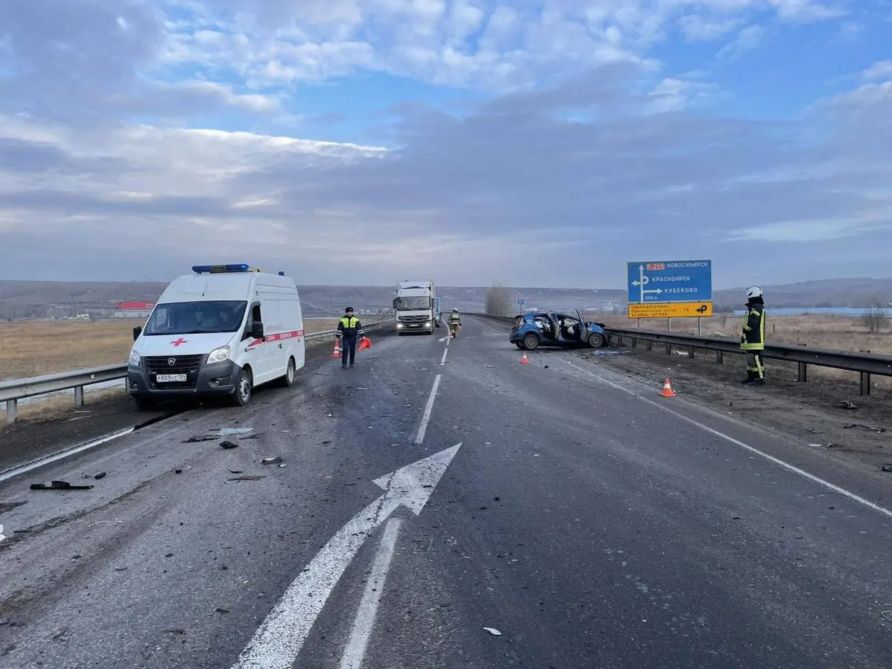 Под Красноярском в аварии с грузовиком погибла 46-летняя пассажирка такси