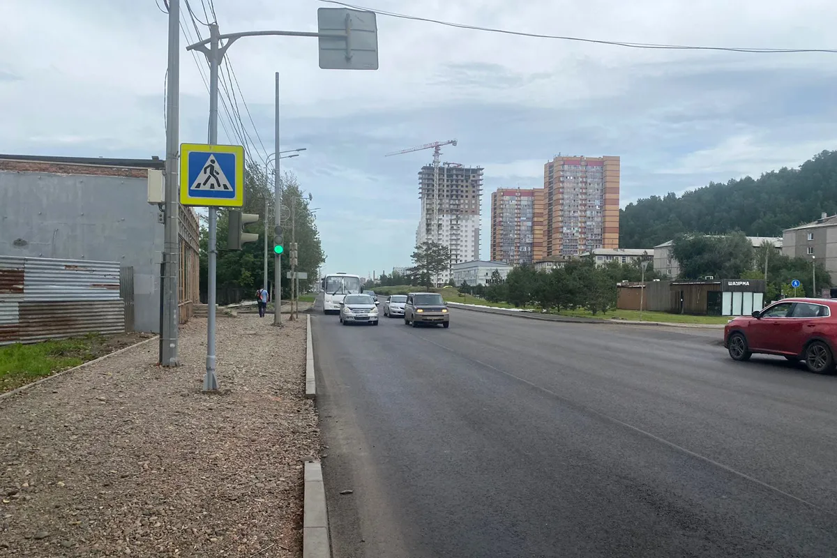 В Красноярске завершается ремонт дороги на улице Свердловской