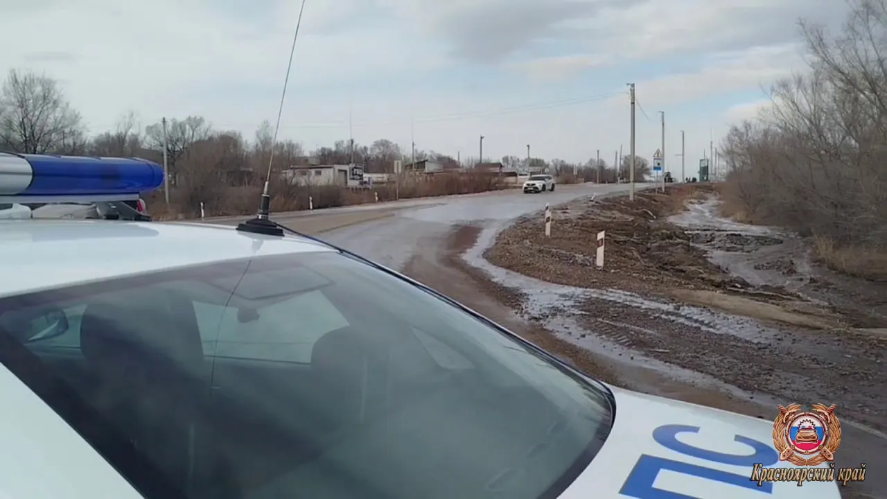 Движение на дорогах Красноярского края ограничено из-за погоды