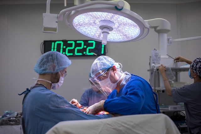 В Красноярске врачи смогли поставить на ноги пациента с переломом позвоночника