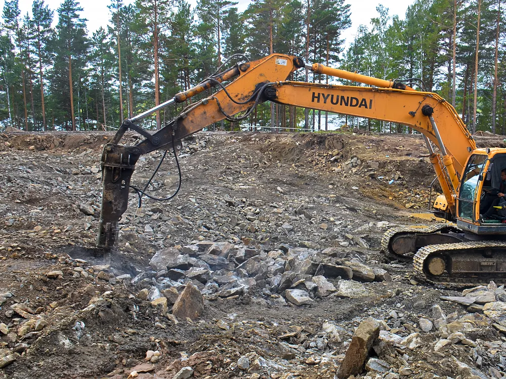 В Красноярском крае начали реконструкцию дороги от Енисейска до Высокогорского моста