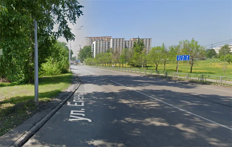 В Красноярске на участке улицы Елены Стасовой изменится дорожная разметка