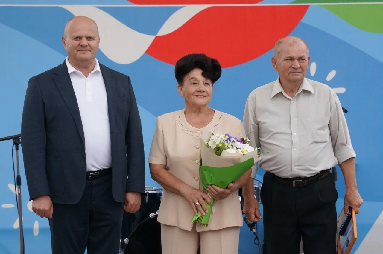 Вручение медалей «За любовь и верность».
Администрация Красноярска