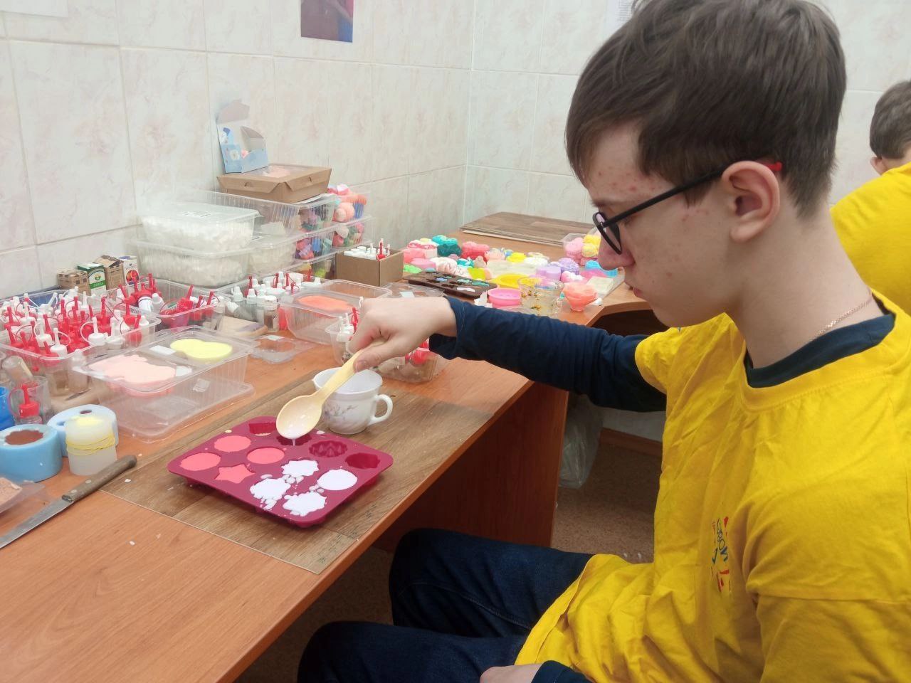 Трудовые отряды Главы города подарят краснояркам самодельные подарки