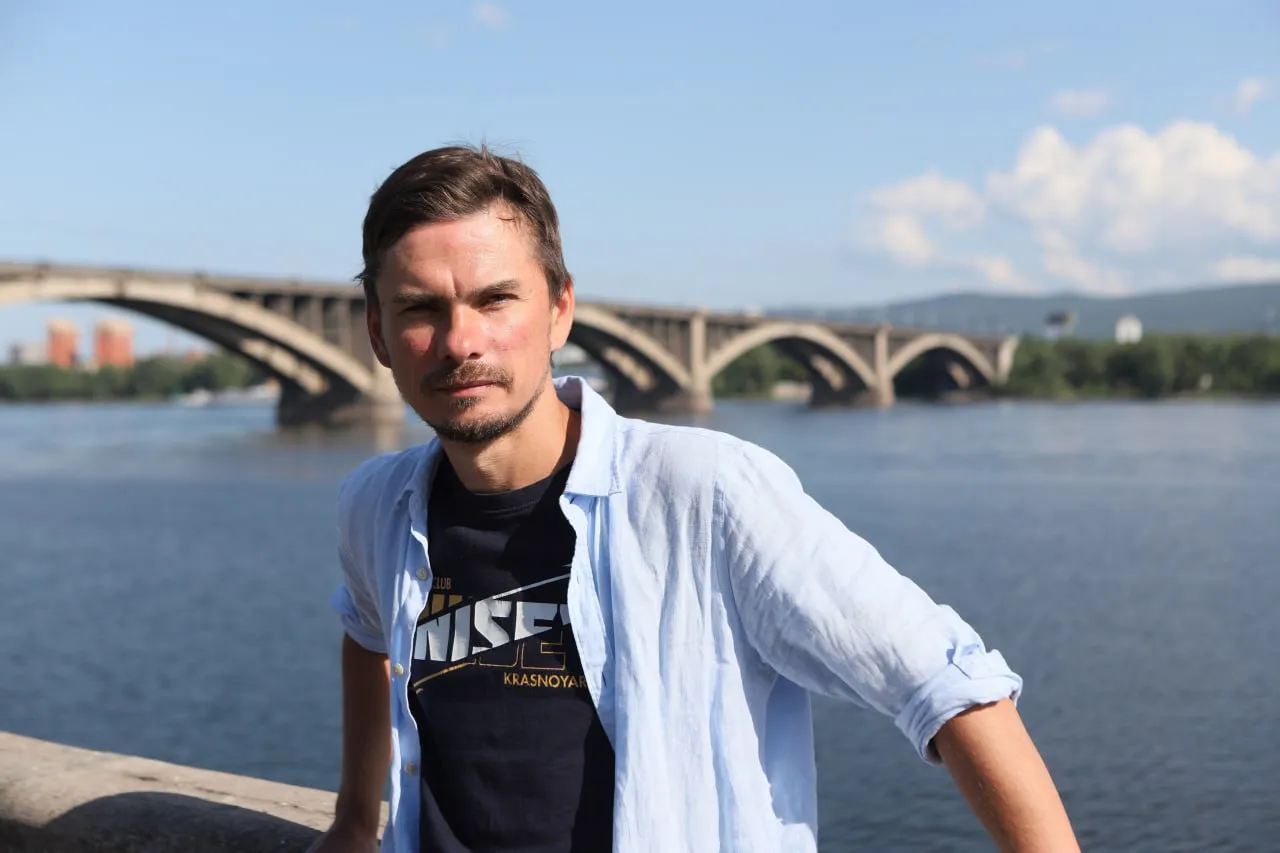 «Все проснулись, а корабль уже уплыл». Экс-спортивный директор «Енисея» Антон Евменов о годе без игры, о времени в Красноярске и мыслях о будущем