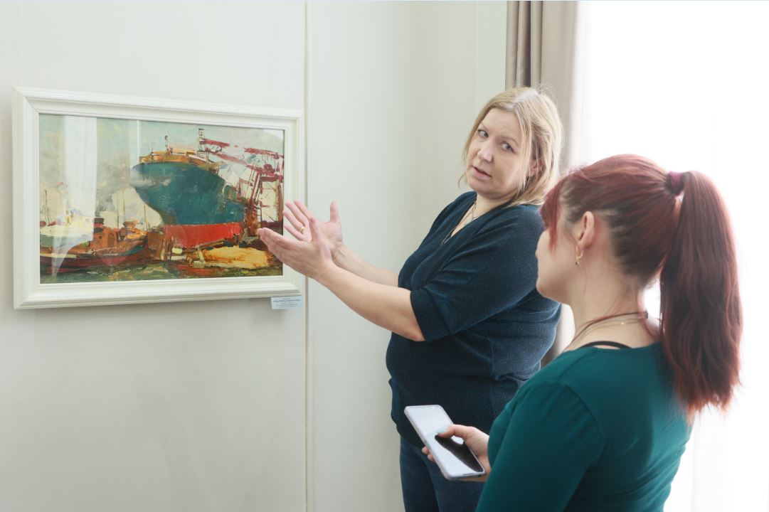 Историю енисейского пароходства отразили красноярские живописцы на своих полотнах