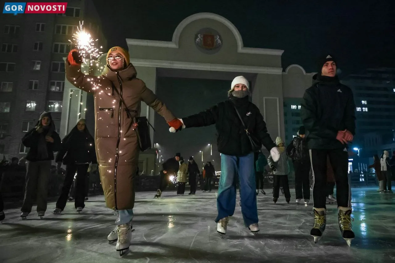 Каток на площади Мира останется закрытым до 20 ноября