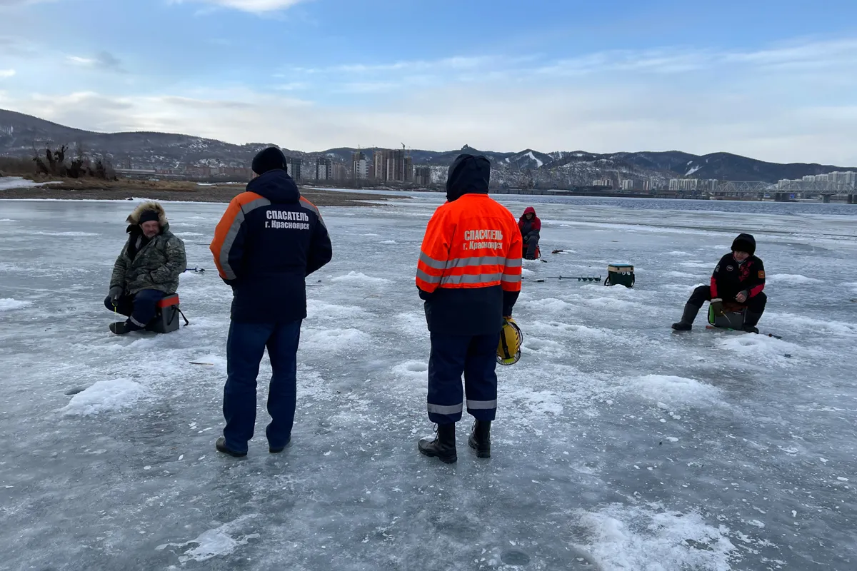 В Красноярске выросли штрафы за выход на лед в запрещенных местах