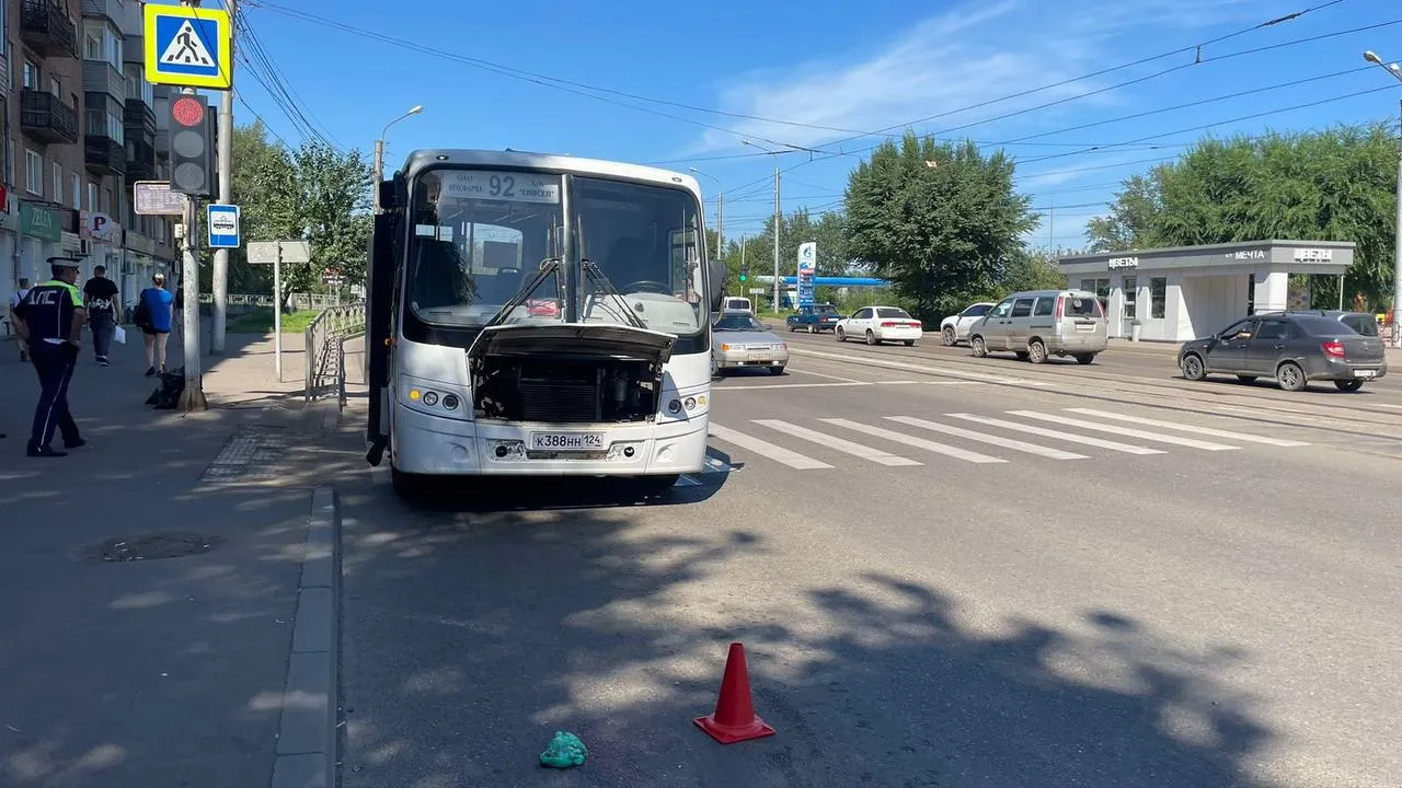 На правобережье Красноярска автобус насмерть сбил 69-летнего пешехода