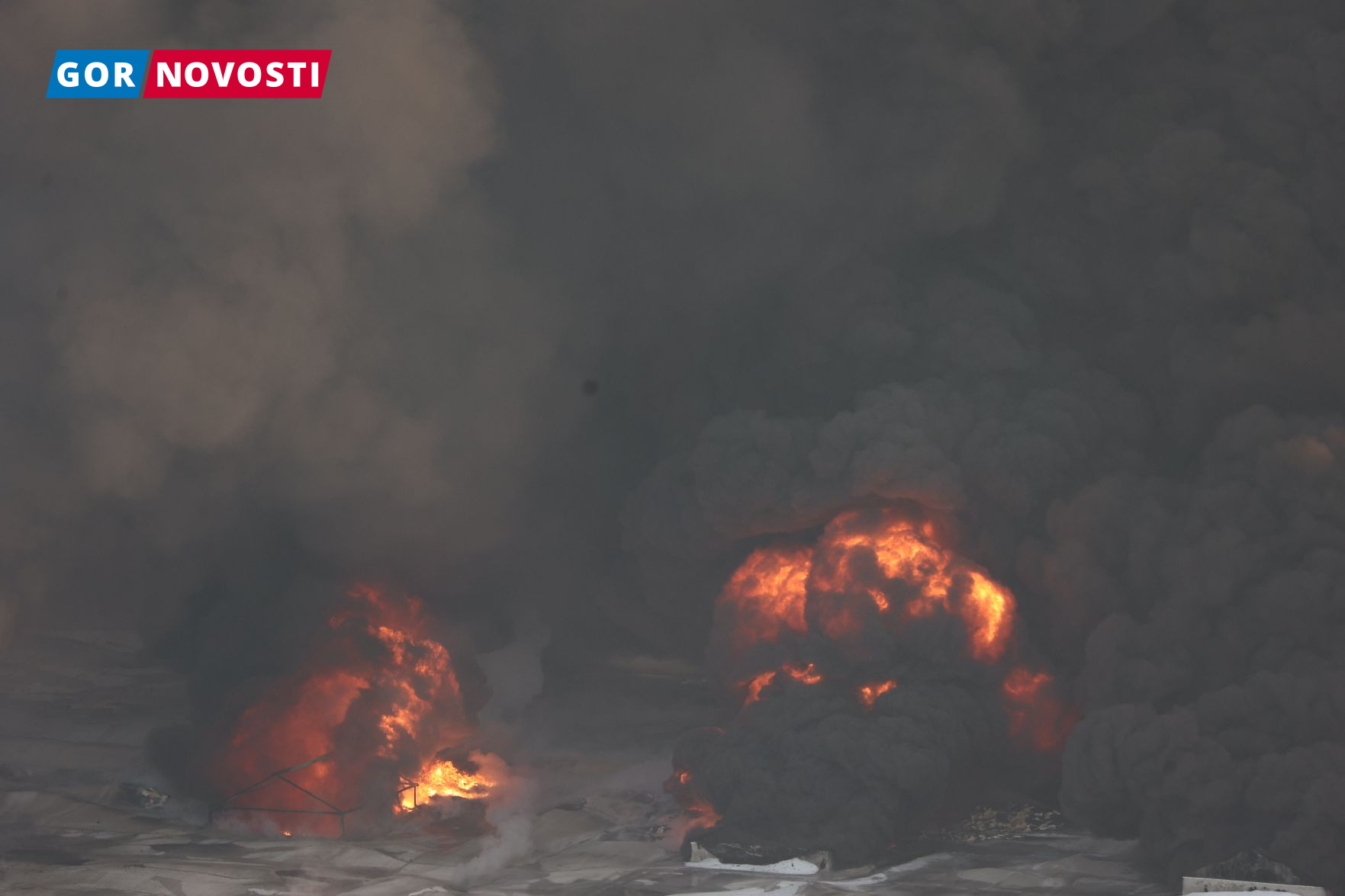 В Красноярске специалисты Роспотребнадзора проверили воздух в районе пожара на Свердловской