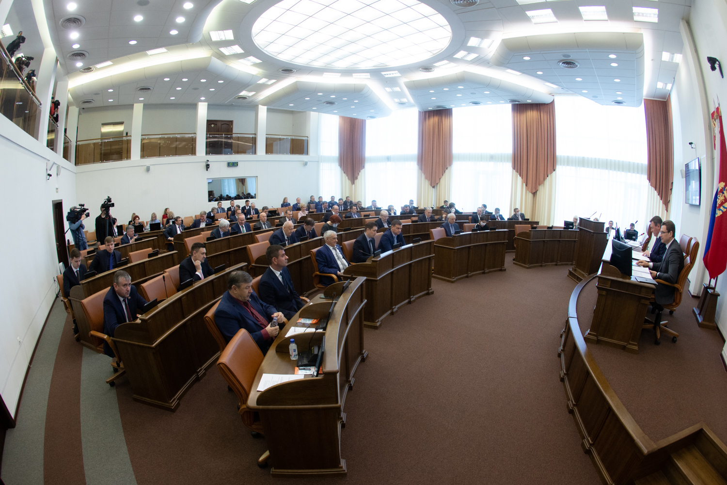 Завтра в Красноярске пройдет первая сессия четвертого созыва краевого Заксобрания