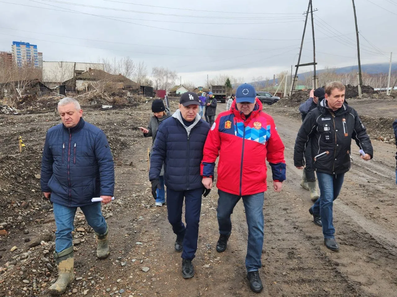 Выездное совещание в Тихих Зорях.
Администрация Красноярска