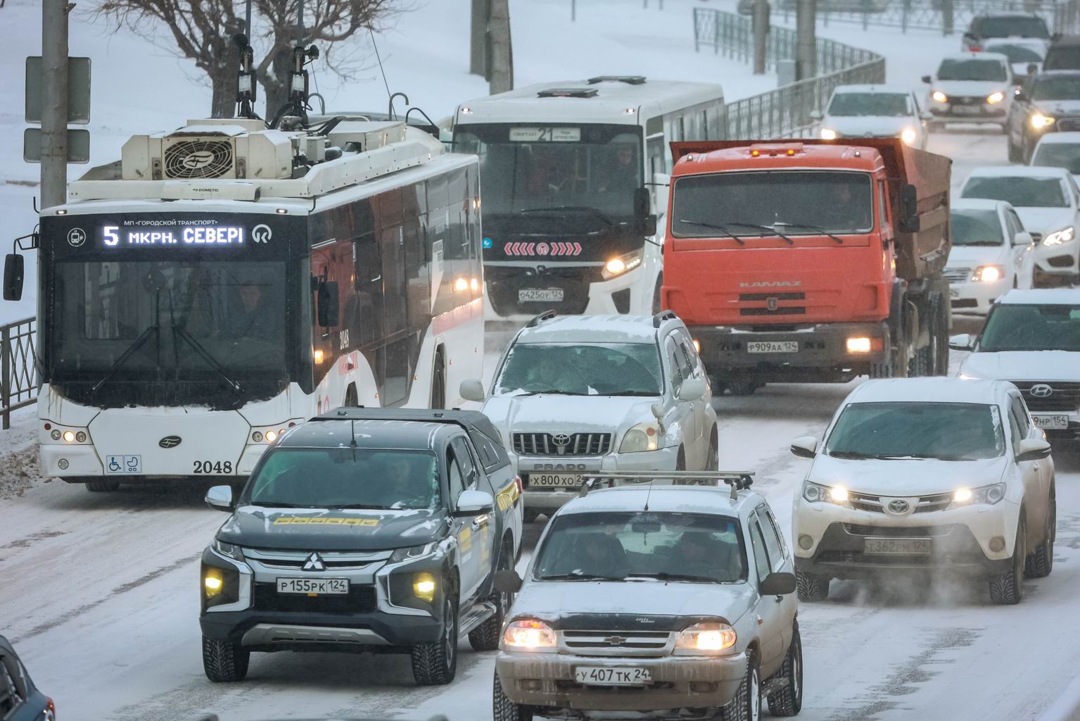 В Красноярске ищут перевозчиков для 11 автобусных маршрутов