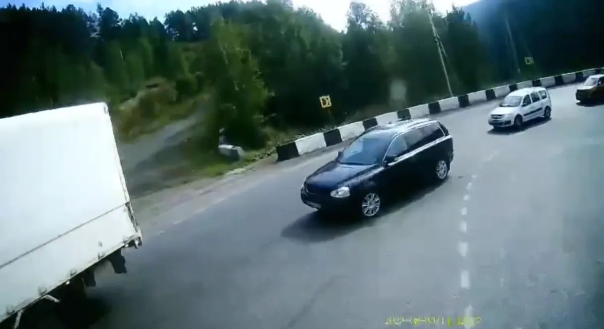 Водителю грозит до двух лет тюрьмы за аварию с тяжкими последствиями под Красноярском