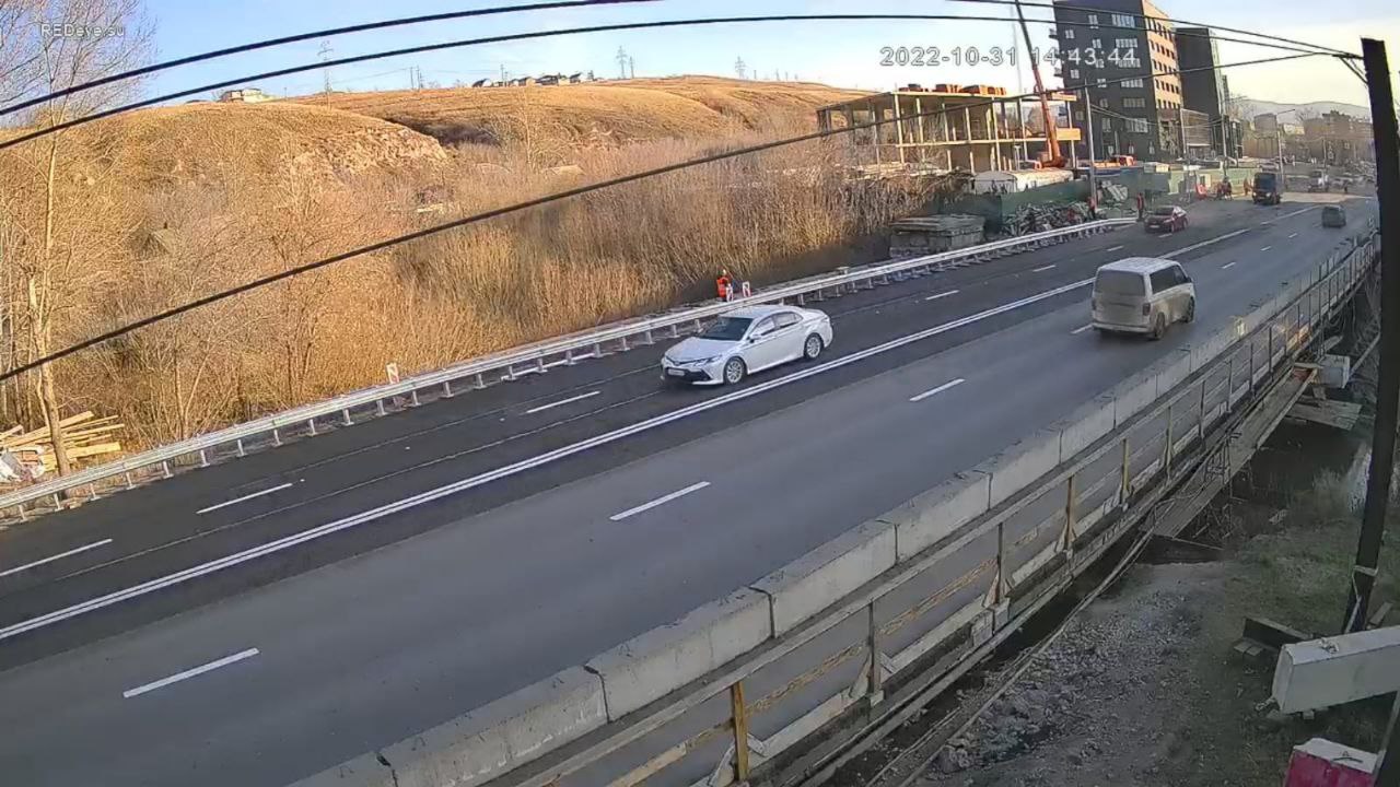 В Красноярске на отремонтированном мосту через Качу открыли движение