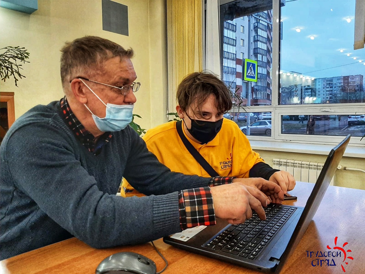 Красноярцы не спешат бросать работу после выхода на пенсию