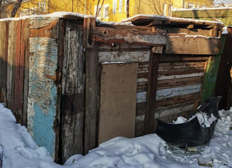 В Красноярске демонтируют 24 незаконных гаража рядом с детдомом № 1 на улице Вавилова