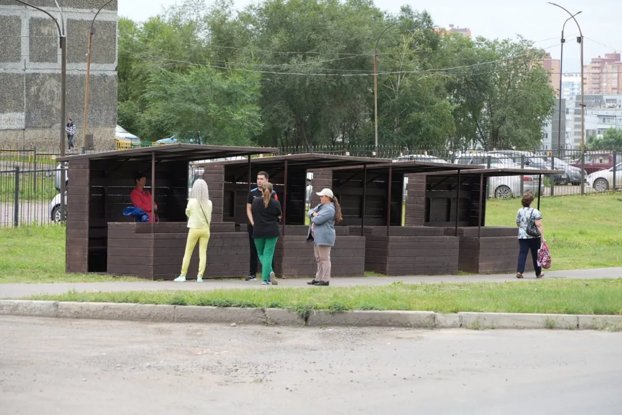 В красноярском Солнечном появились новые торговые прилавки