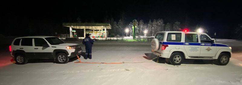 В Красноярском крае на трассе в 40-градусный мороз сломался автомобиль