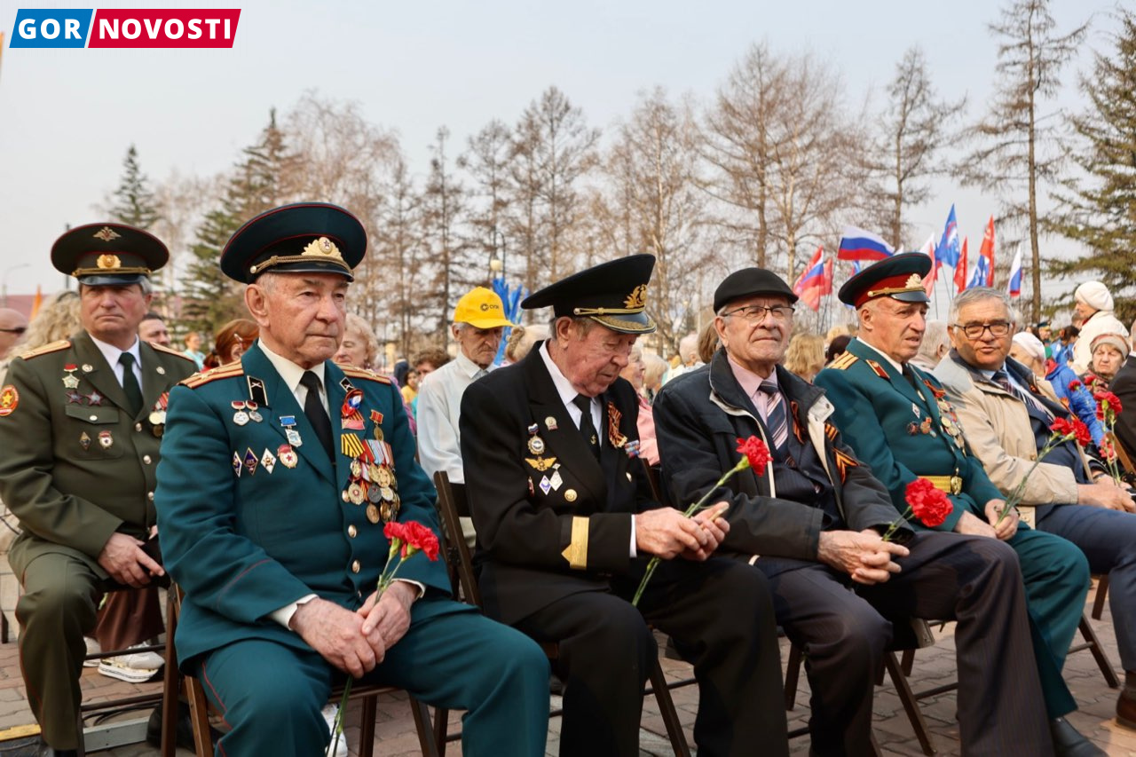 возложение цветов
руслан рыбаков