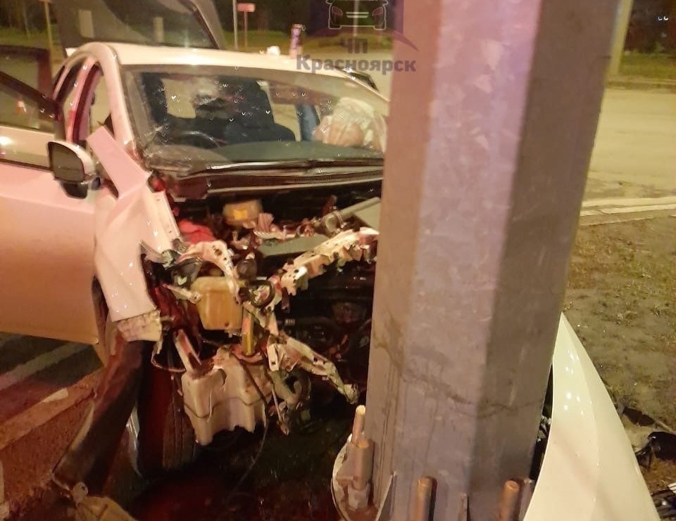 В Красноярске водитель устроил страшную аварию с 4 пострадавшими и скрылся