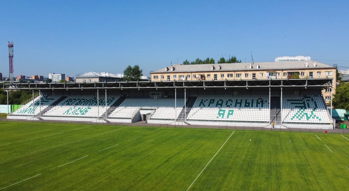 В Красноярске на сутки запретят парковку возле стадиона «Красный Яр»