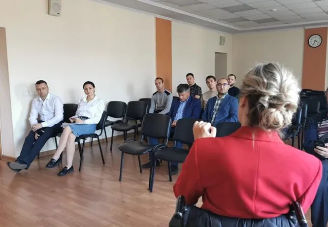 В Красноярске подрядчики и депутаты горсовета обсудили доступность дорог для инвалидов