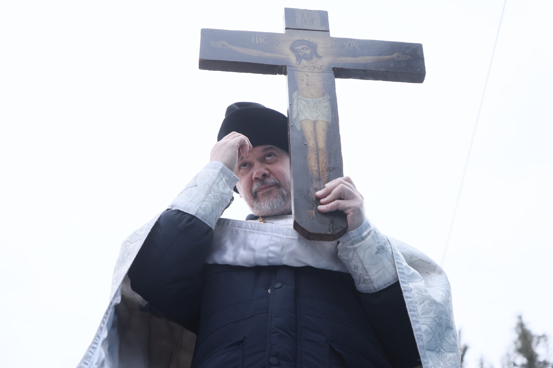 крестный ход, священник, крест, церковь
Дмитрий Шабалин