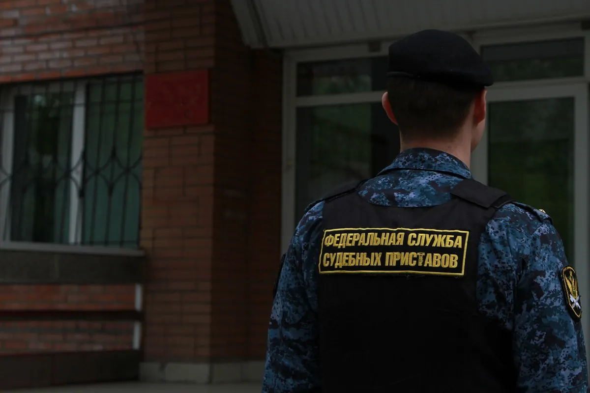 В Красноярском крае судебные приставы дважды за день спасли жизнь должникам
