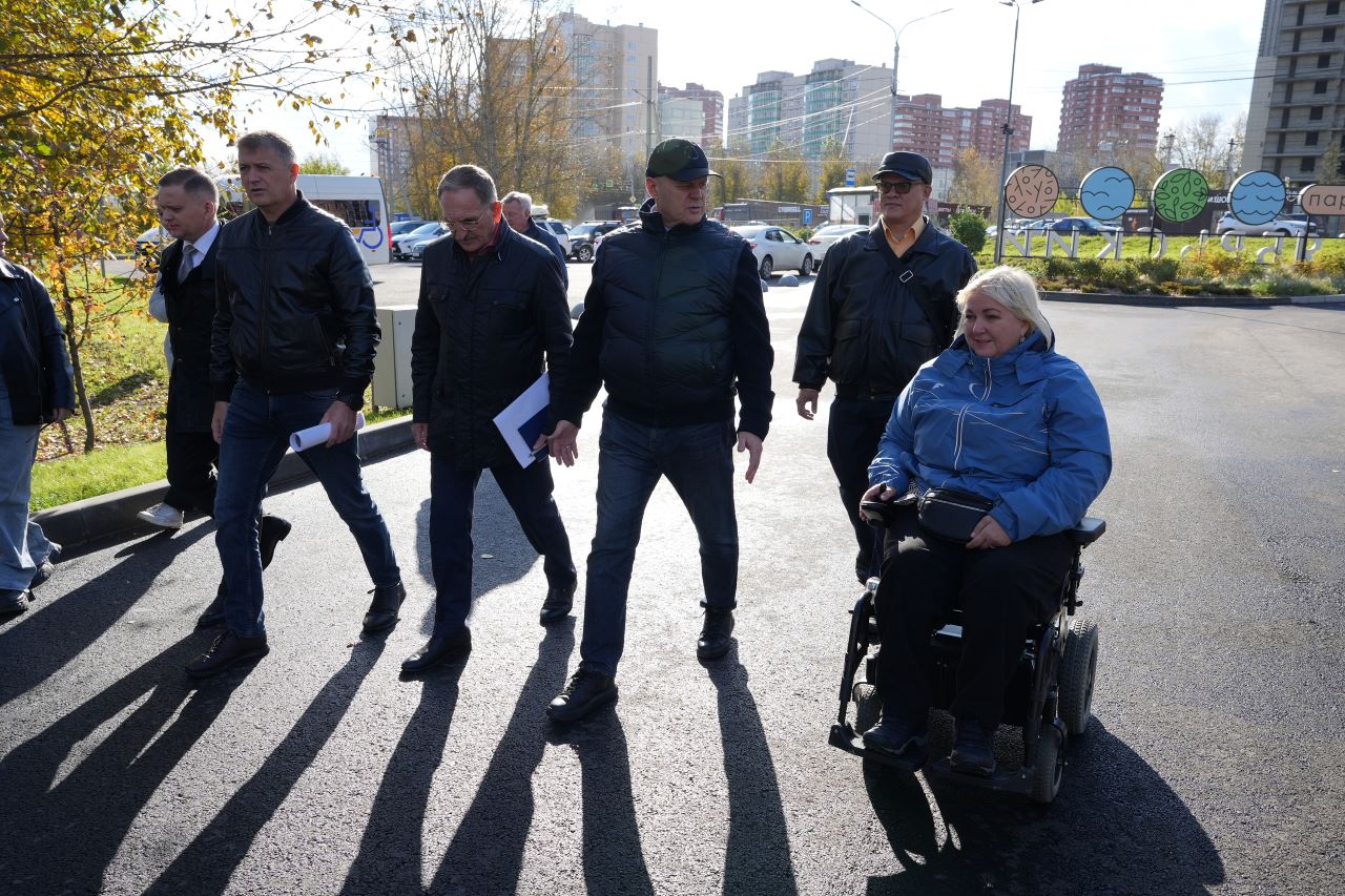 Озеро_парк_октябрьский_24_09_24_первая.jpeg