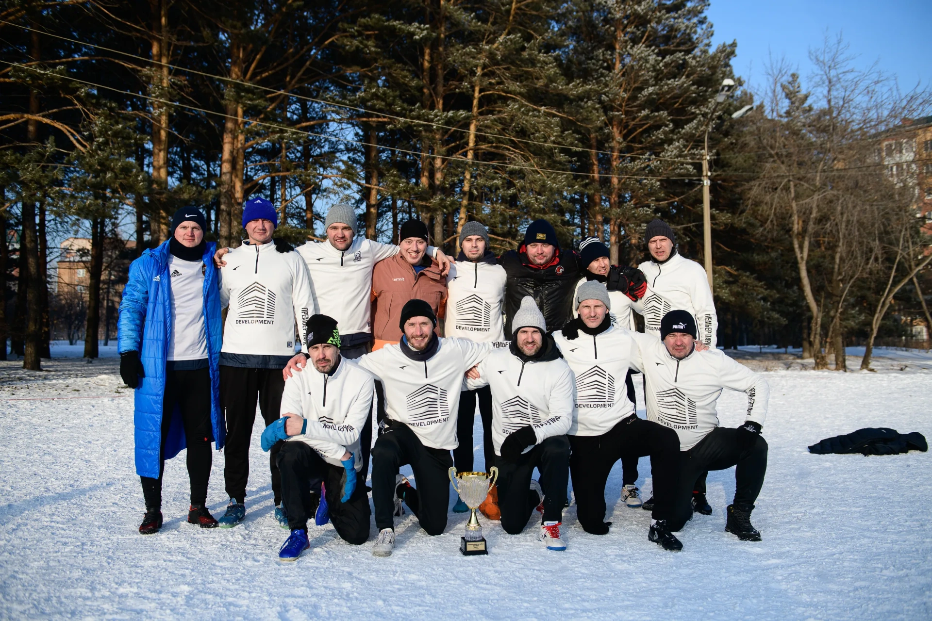 Золотой триллер: завершился самый массовый чемпионат по зимнему футболу