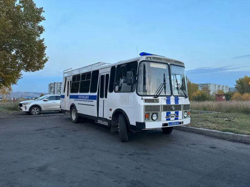 В Красноярске полицейские провели профилактический рейд в микрорайоне Солнечном
