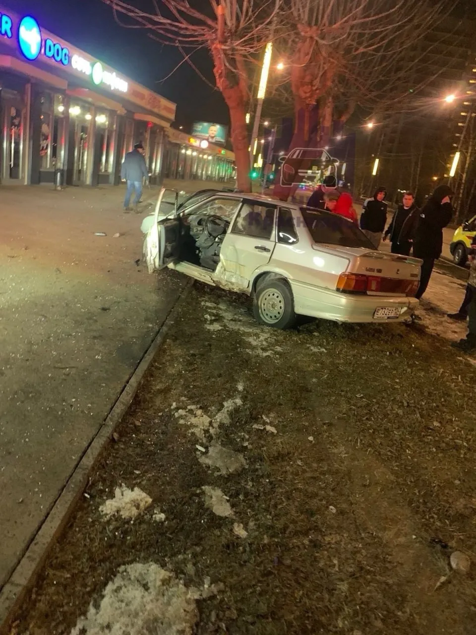 В Красноярске двое подростков пострадали в аварии из-за водителя без прав
