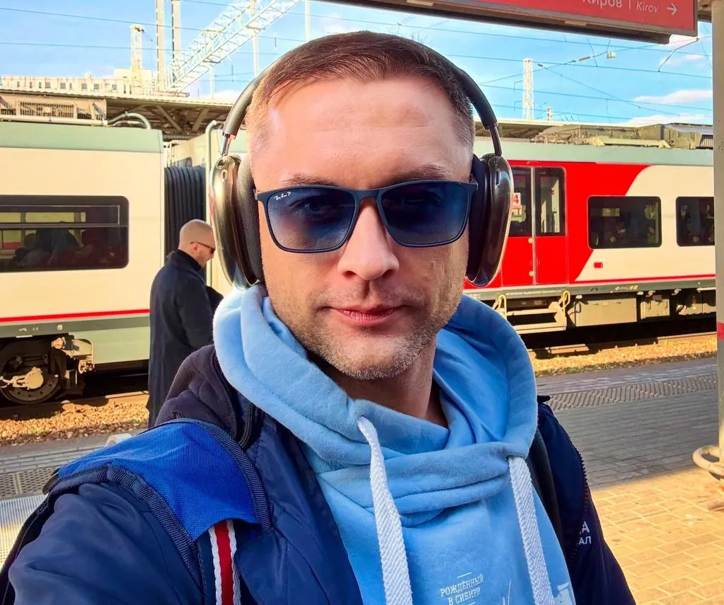 Медики назвали причину смерти уроженца Красноярского края и пресс-секретаря певца SHAMAN