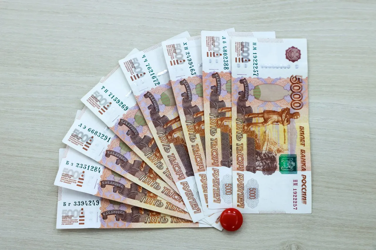 В Красноярском крае самые высокие зарплаты предлагают работникам сферы добычи сырья