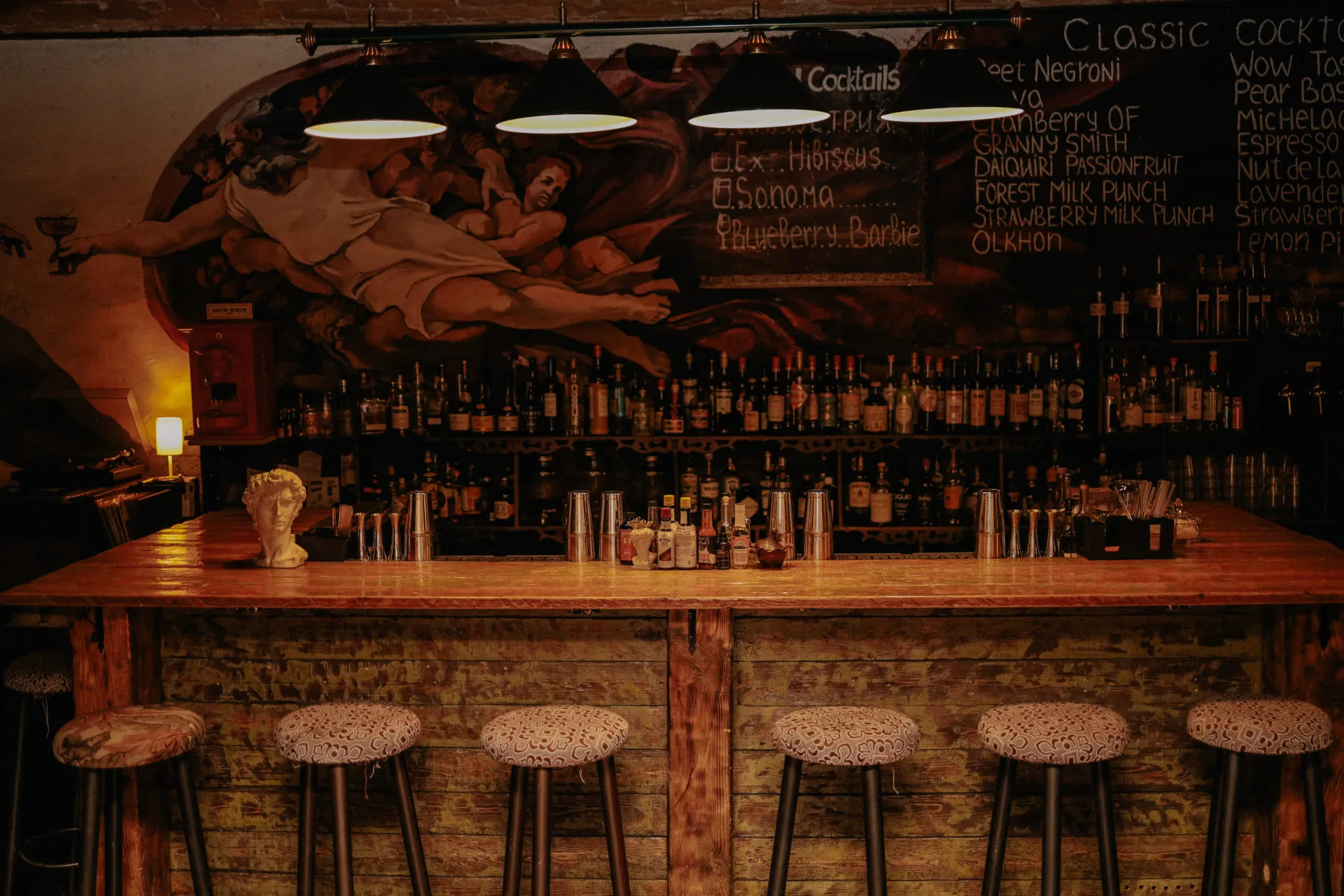 Красноярский бар попал в топ-10 лучших премии WHERE2DRINK