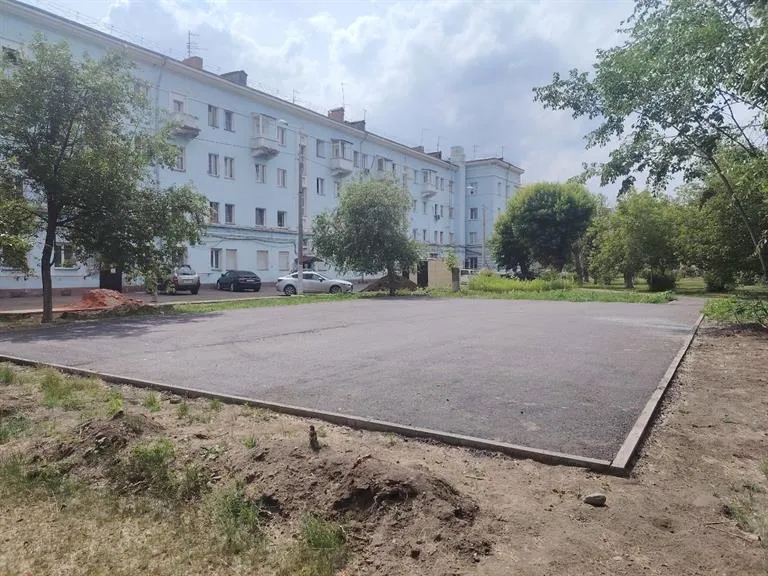 В Красноярске начали принимать первые отремонтированные в этом сезоне дворы