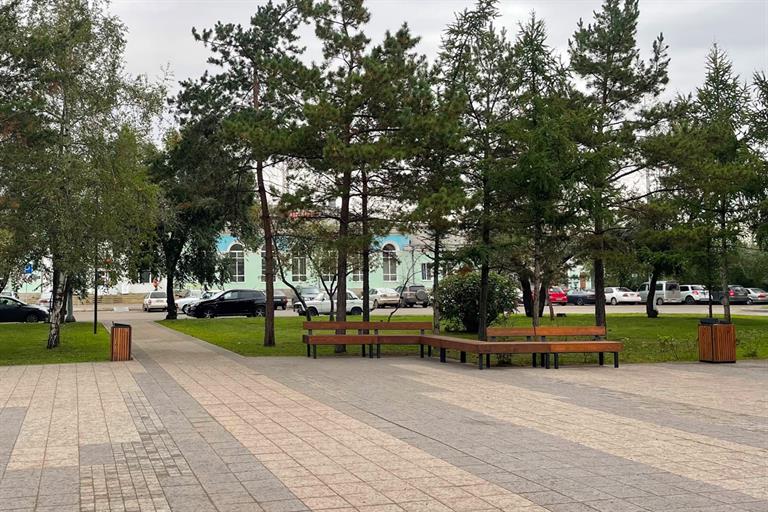 В Красноярске на железнодорожной станции «Злобино» обновили сквер