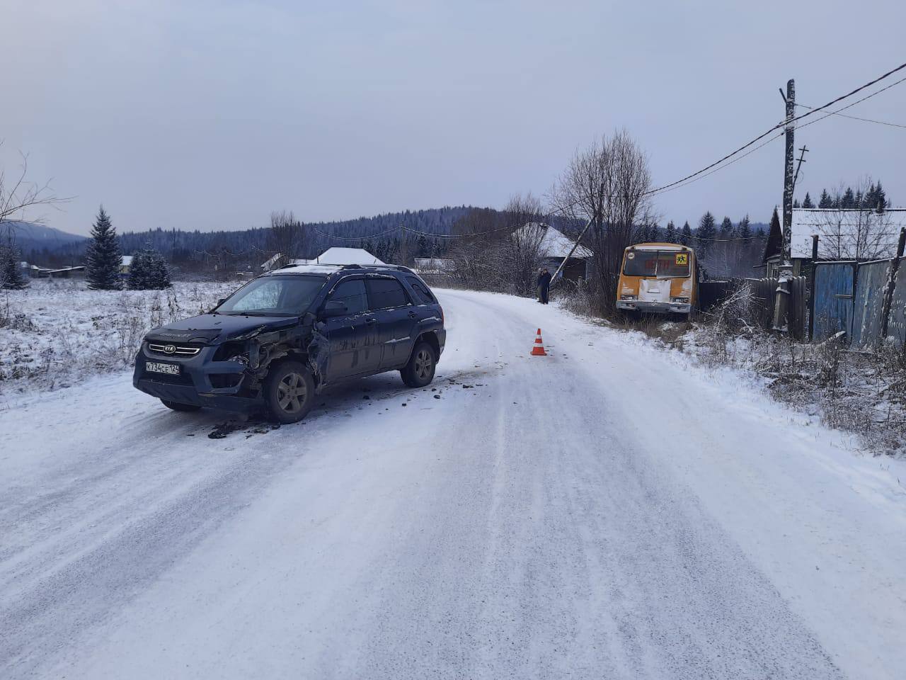 В Курагинском районе школьный автобус с 12 детьми попал в ДТП