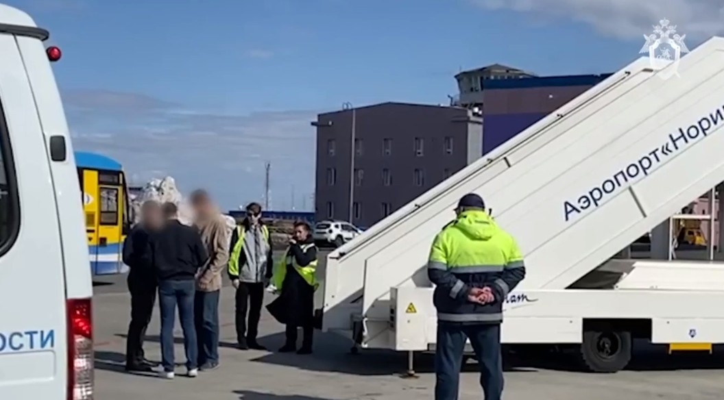 Бывшего гендиректора аэропорта Норильск подозревают в даче взятки в 250 тысяч рублей