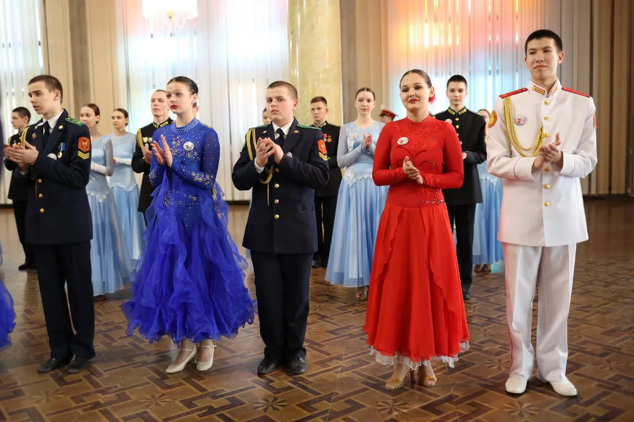 кадетский бал 3.jpg
Правительство Красноярского края