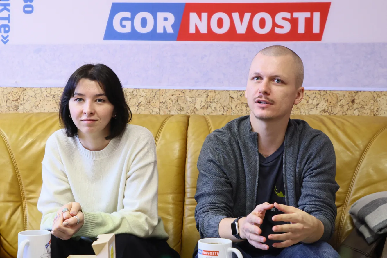 Движемся к выпуску не только синглов, но и полноформатного альбома: участники группы Beeswax & Olesya — о работе на расстоянии и планах на 2024 год