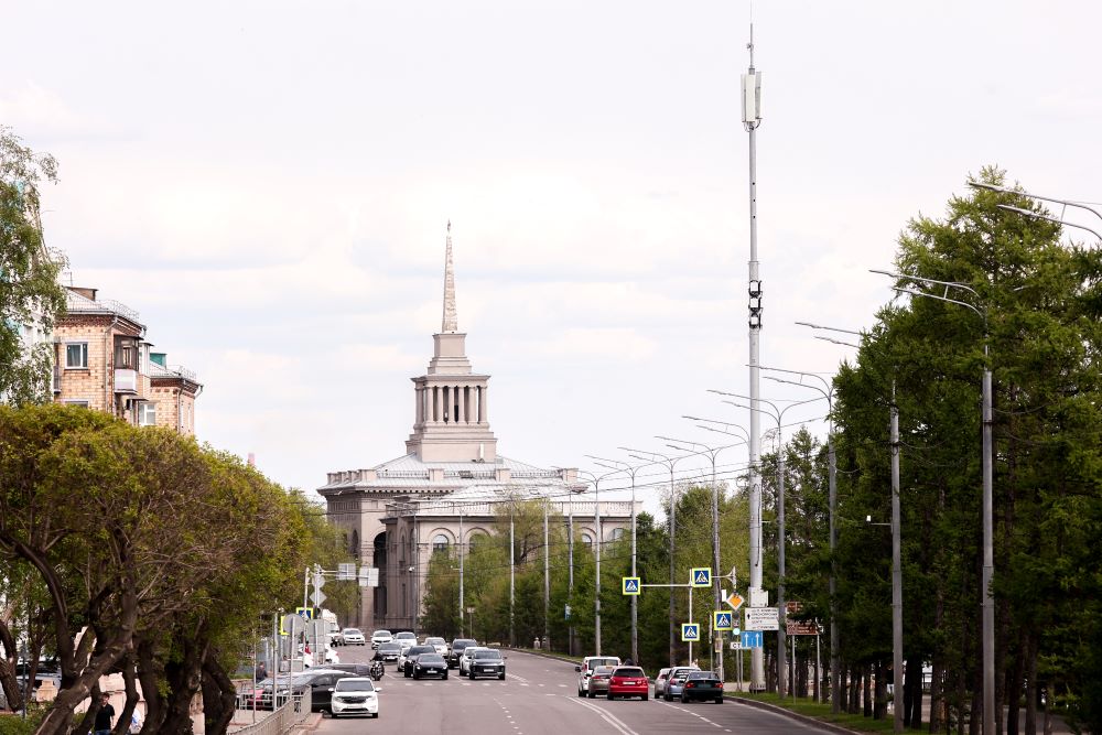 Главные Gornovosti недели: новые автомобили для медиков, землетрясение, ремонт школ