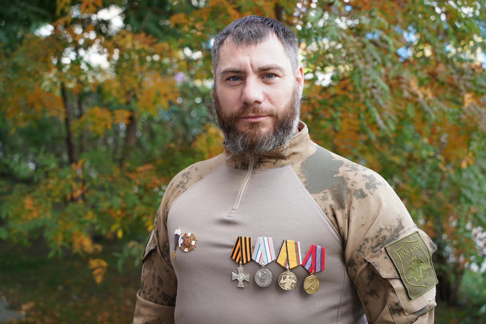 «Тебя город знает, это обязывает»: воин с позывным Таймень — о СВО, семье и боевом братстве