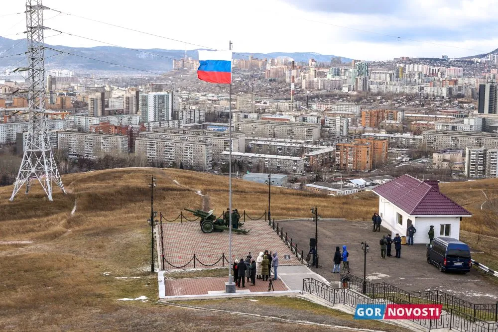 Пушка на Караульной горе.
Дмитрий Шабалин