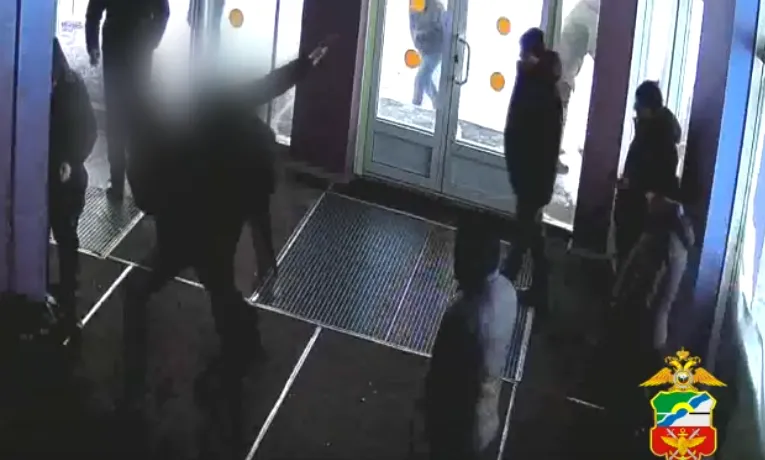 В Норильске иностранец устроил драку в аэропорту