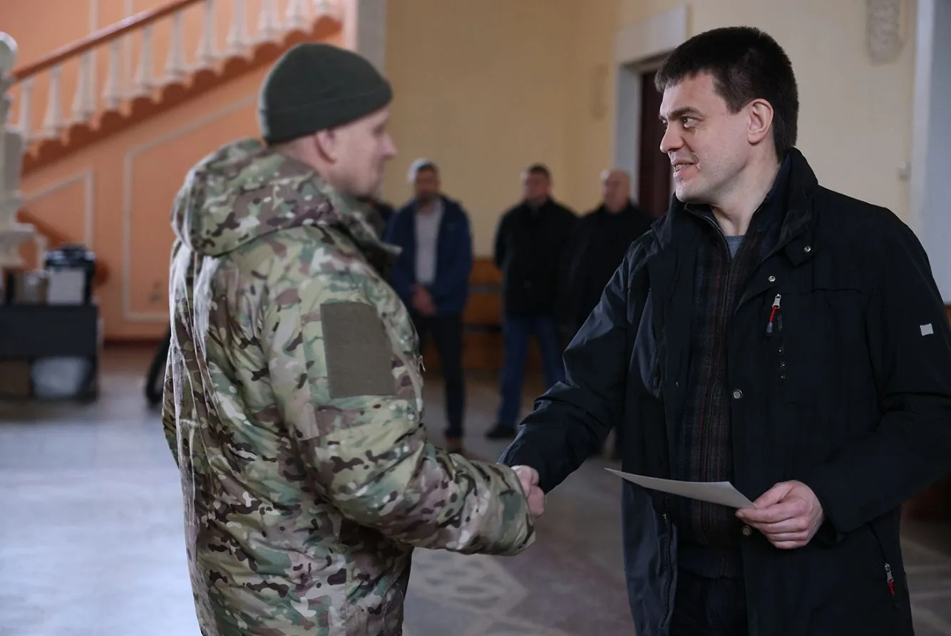 Губернатор Красноярского края Михаил Котюков встретился с участниками СВО в Донбассе