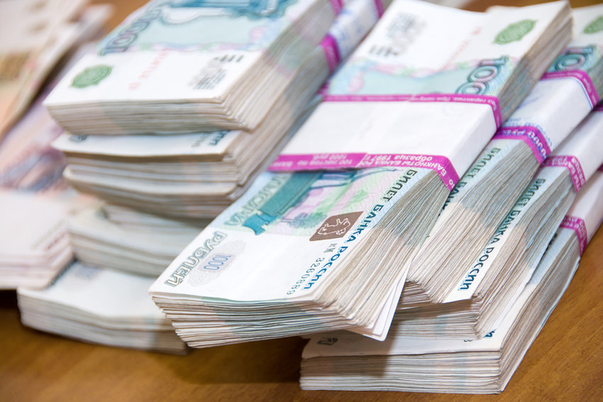 В Шушенском опекун украла деньги у сироты и купила квартиру родной дочери