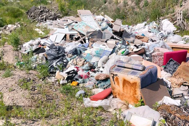 В Красноярске убрали 18 крупных свалок